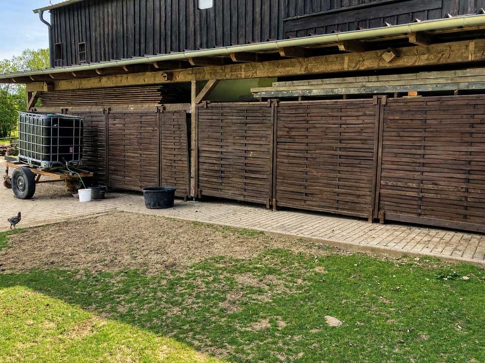 Miriam Kreim Ferienwohnung Hof eigene Hühner und Fleisch Reitstation Grebenhain